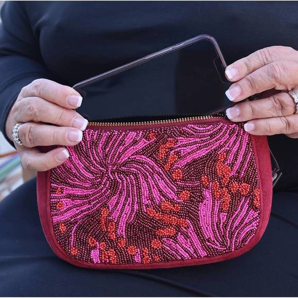 NEW MALIPARMI beaded bag in pink/red